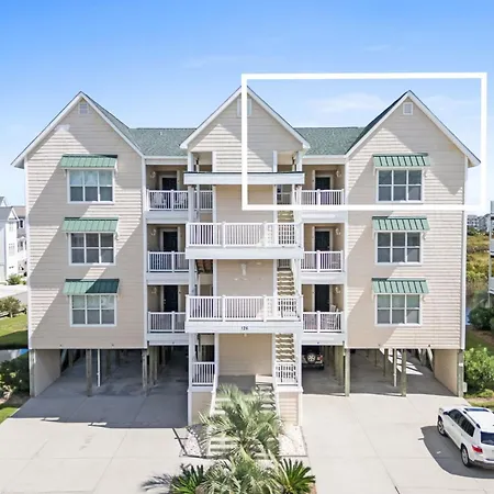 4 Bedroom 4 Bathroom Top Floor, Community Pool, Tennis And Elevator